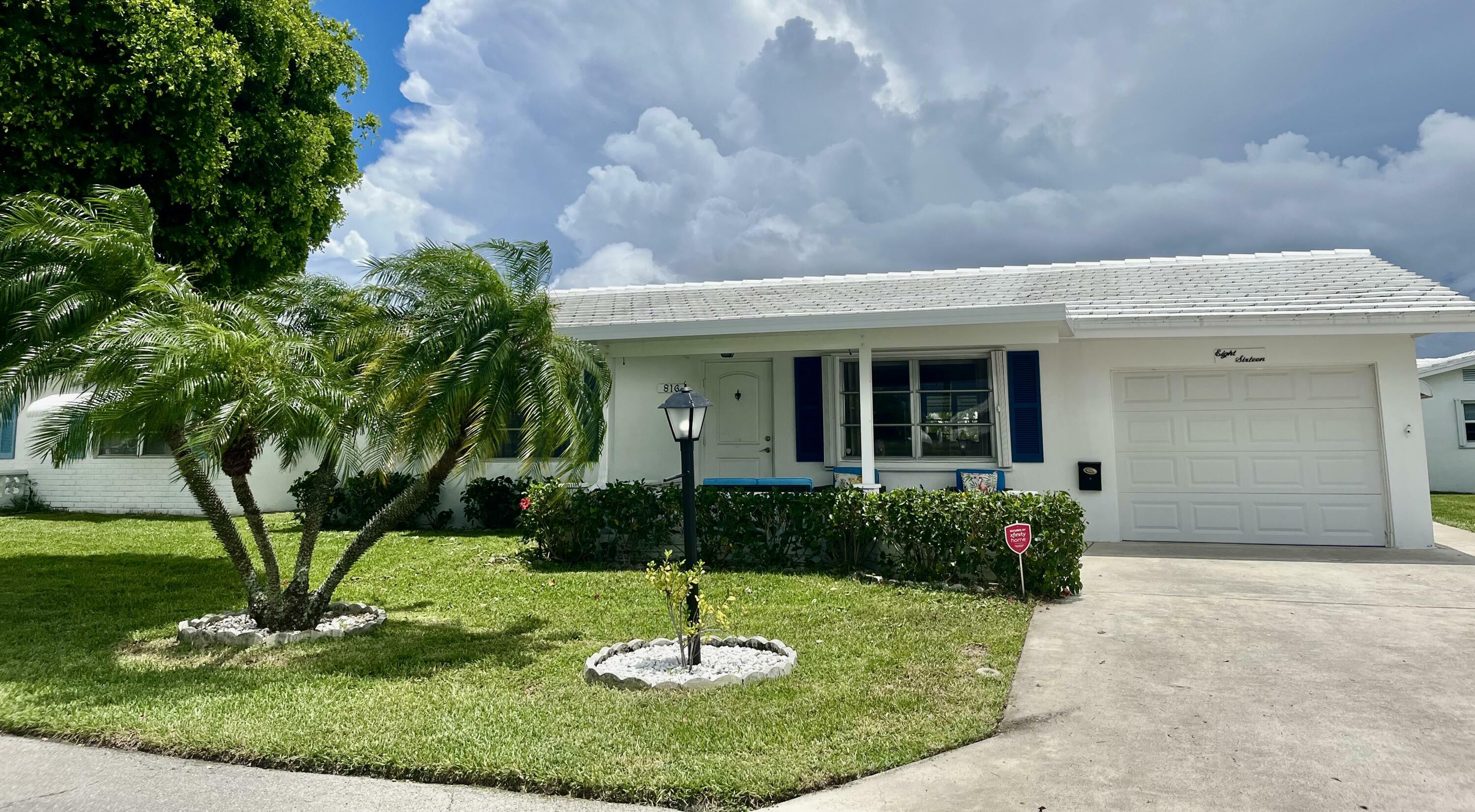 Property Photo:  816 SW 18th Court  FL 33426 