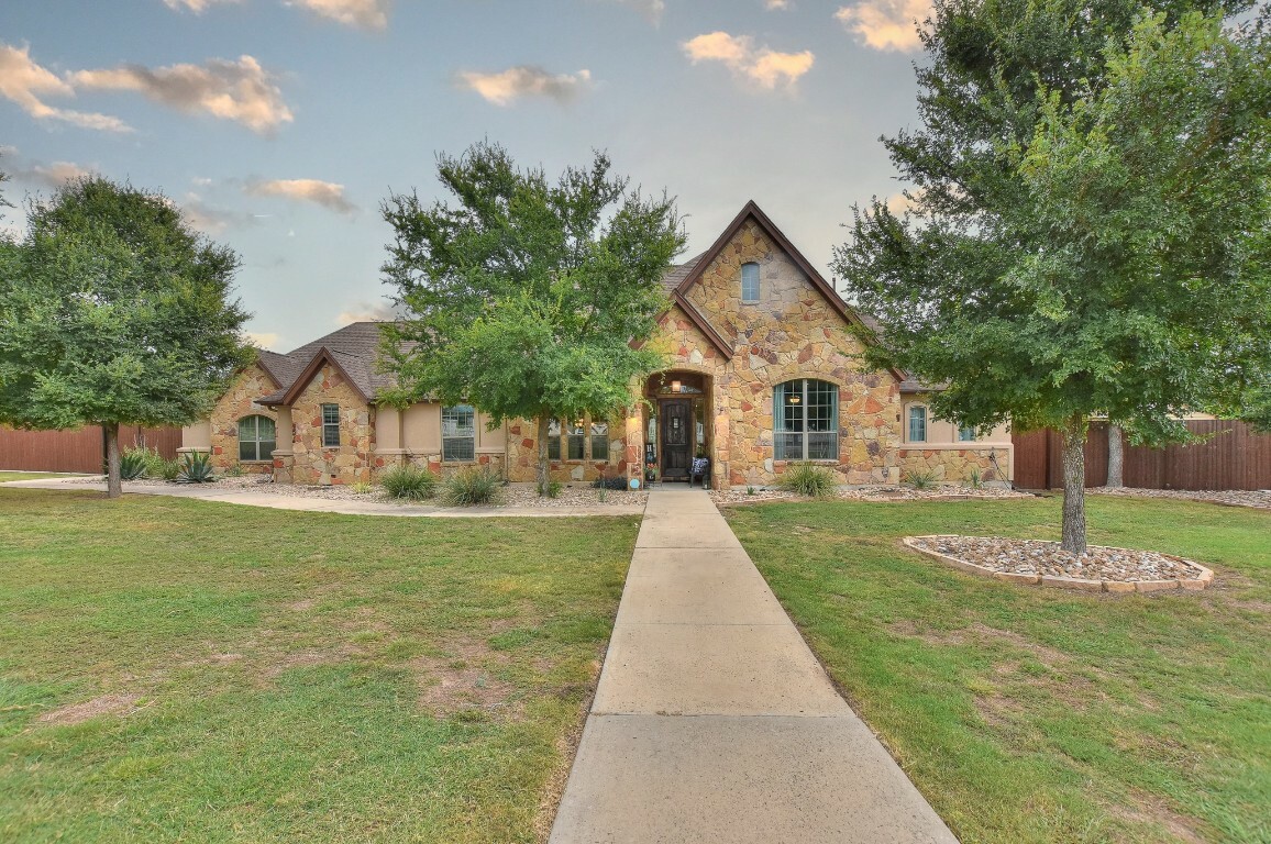 Property Photo:  201 County Road 262 Road  TX 78633 