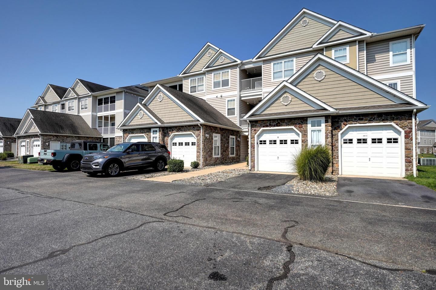 Property Photo:  2901 S Heather Drive D  DE 19963 