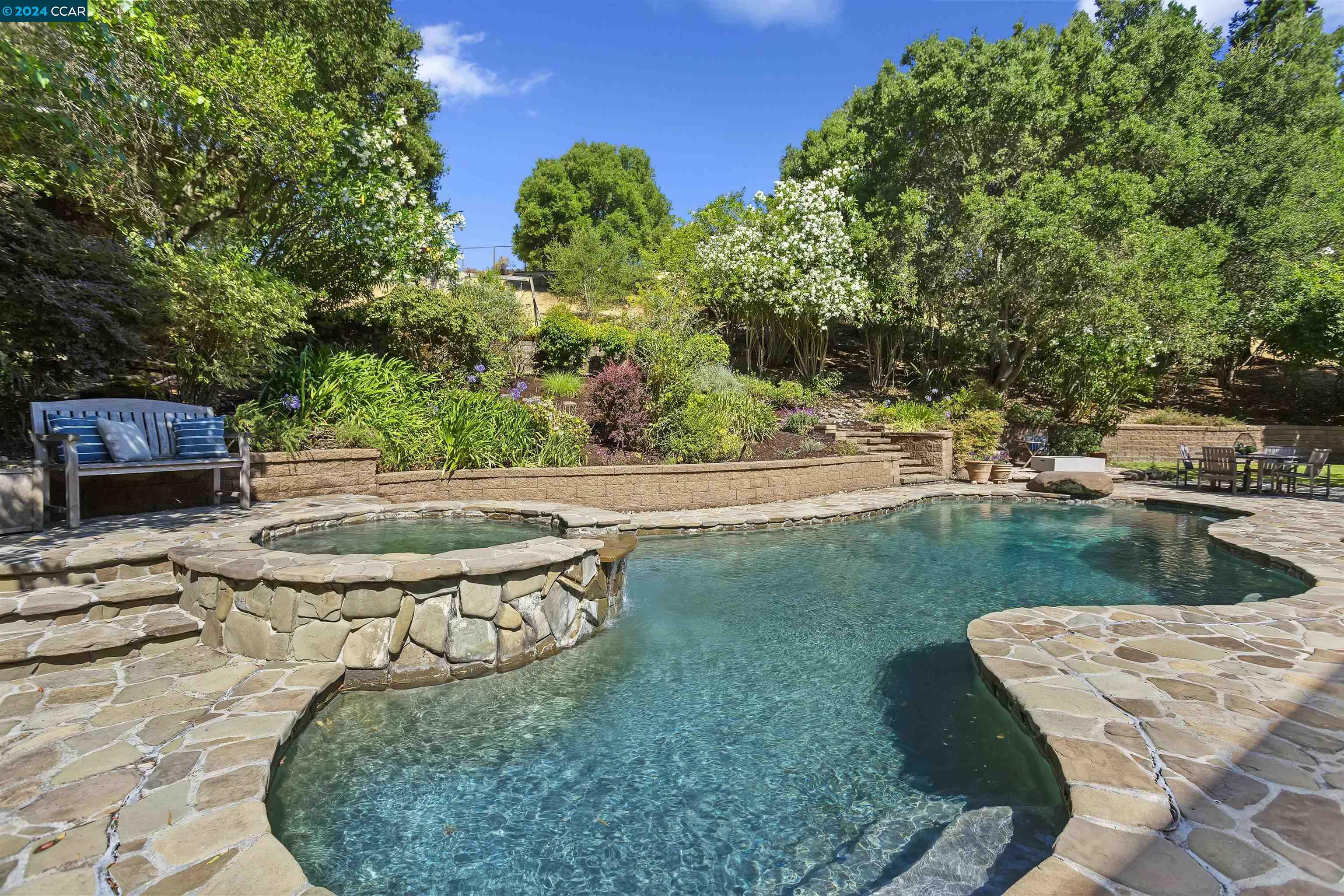 Property Photo:  291 Monte Vista Ridge Rd  CA 94563 