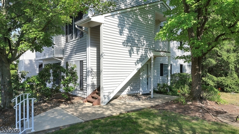 Property Photo:  151 Mockingbird Ct  NJ 08887 