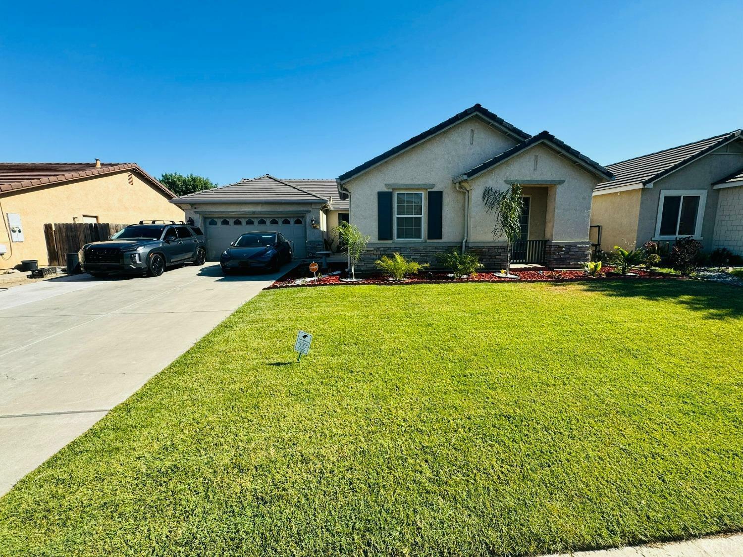 Property Photo:  2201 Charlie Chambers Drive  CA 93230 