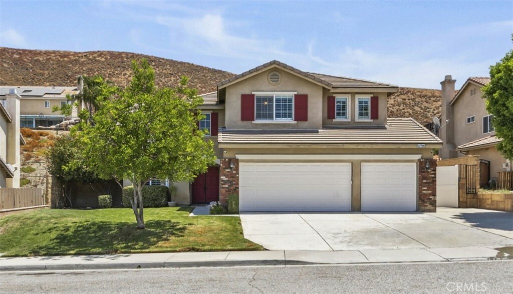 Property Photo: 27716 High Gate Court CA 92584