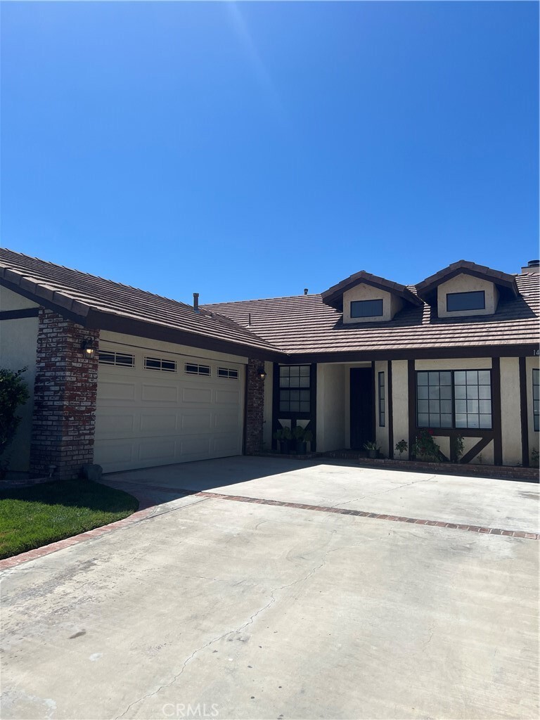 Property Photo: 14048 Driftwood Drive CA 92395