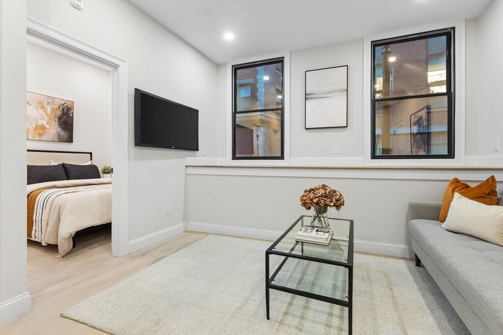 Property Photo:  166 Salem St A  MA 02113 