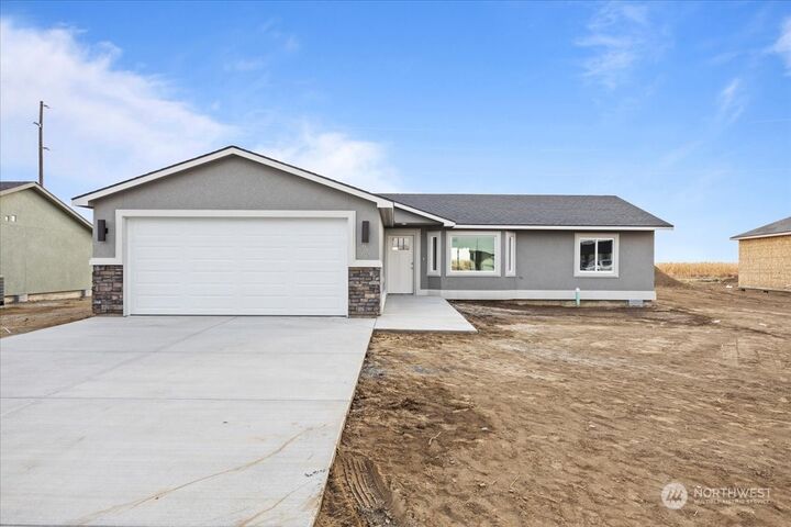 Property Photo: 1409 7th Avenue NE WA 98848