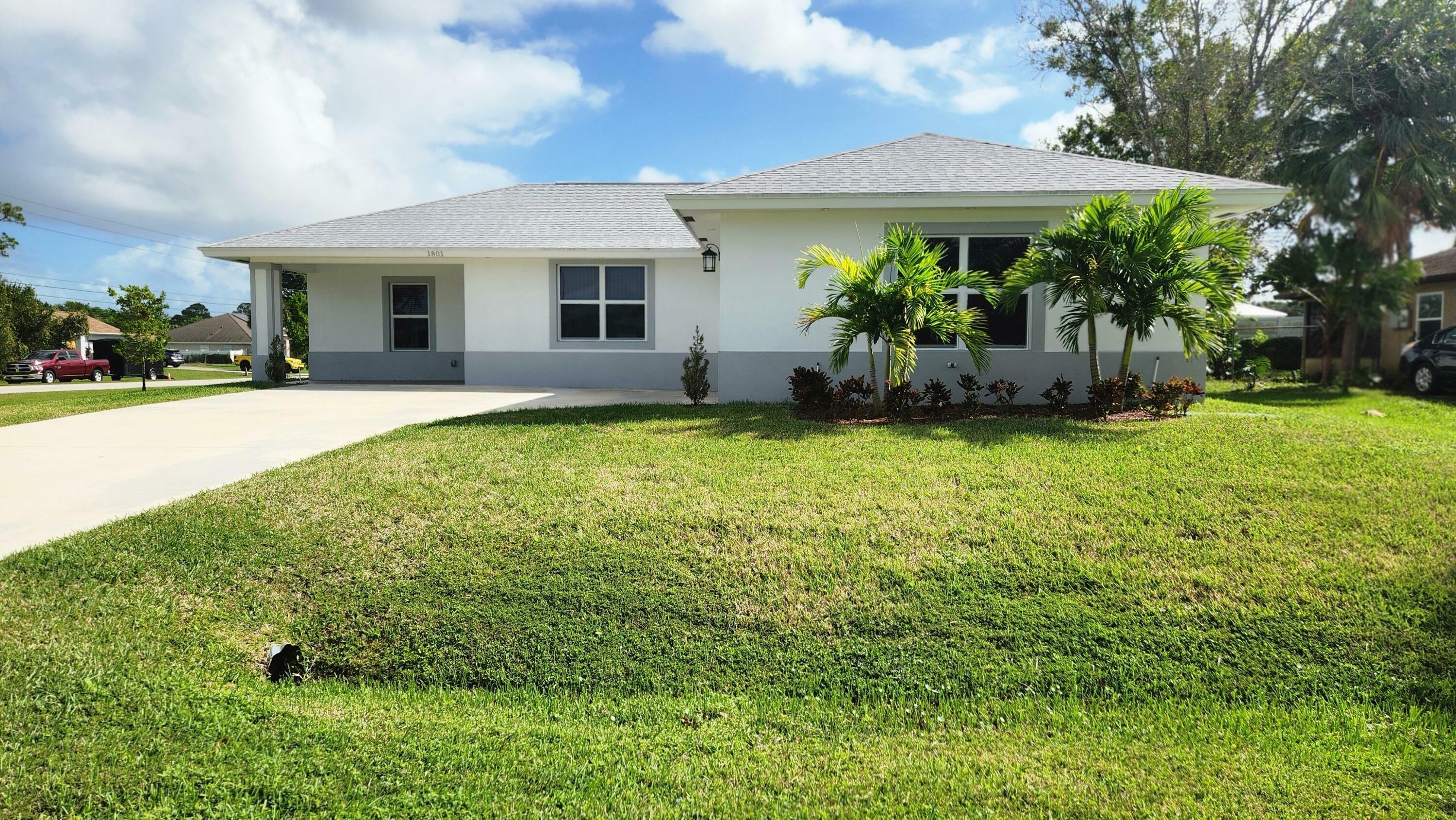 Property Photo:  1801 SW Davis Street  FL 34953 