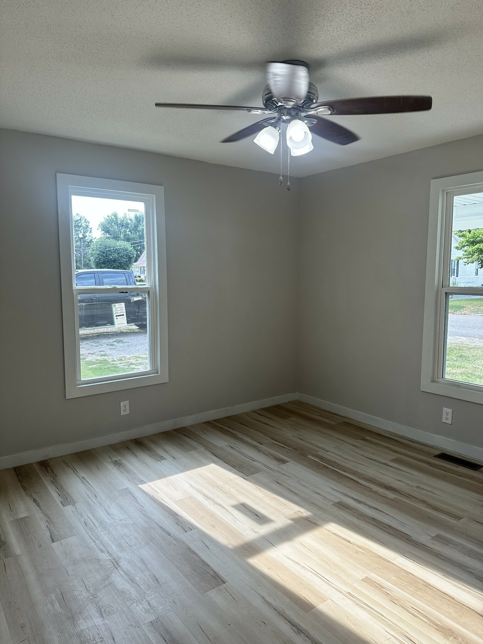 Property Photo:  411 4th St  TN 38464 