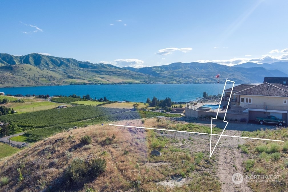 Property Photo:  320 Orchard View Dr  WA 98816 