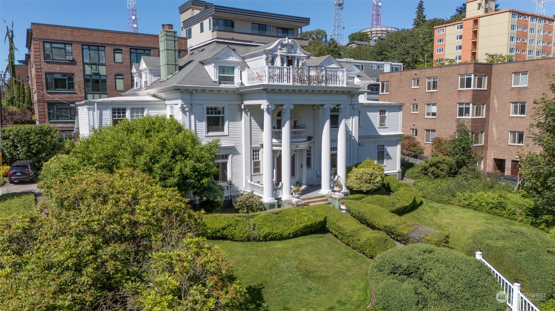 Property Photo: 22 W Highland Drive WA 98119