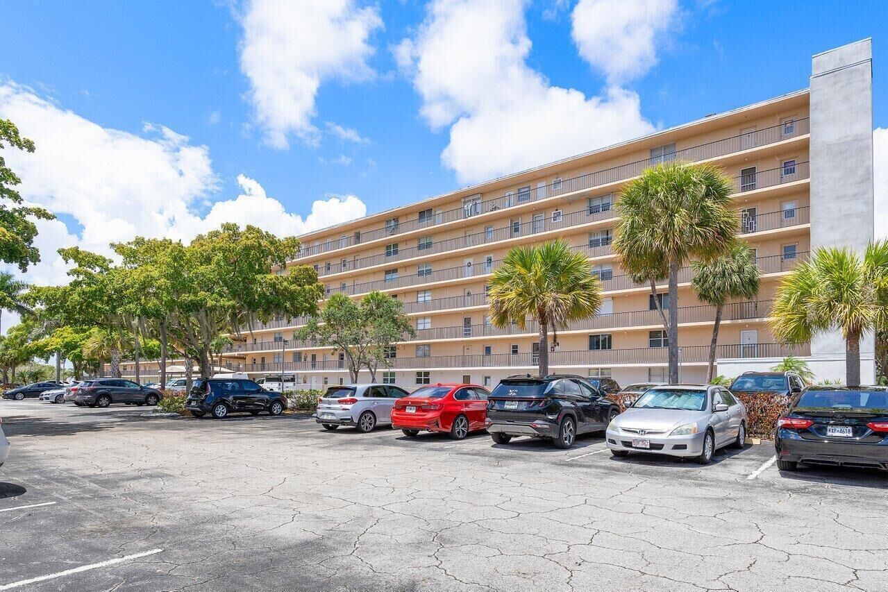 Property Photo: 5961 NW 2nd Avenue Ph-G FL 33487