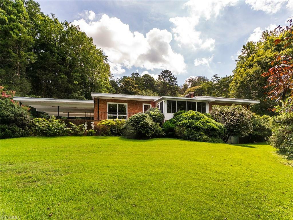 Property Photo:  3323 Oliver Hills Road  NC 27406 