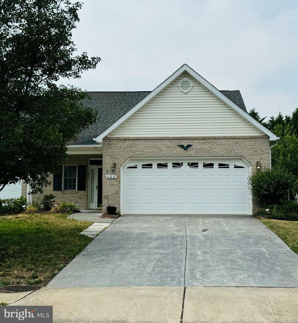 Property Photo:  308 Lynn Drive  VA 22655 