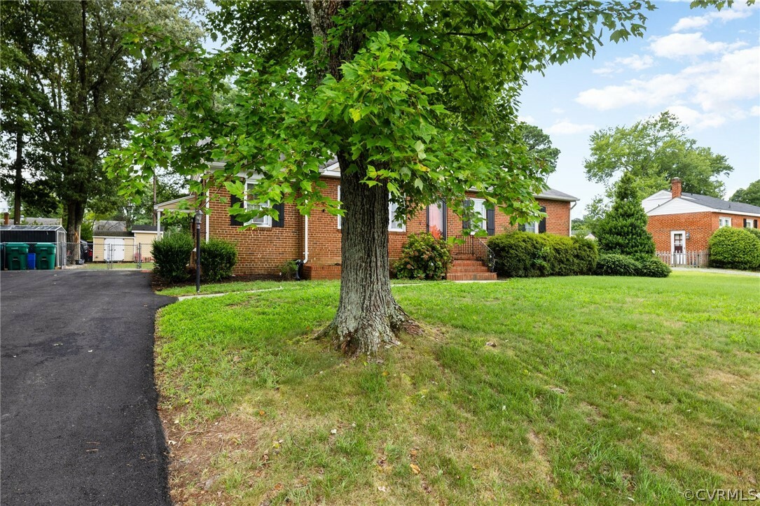 Property Photo:  3305 Lanceor Drive  VA 23060 