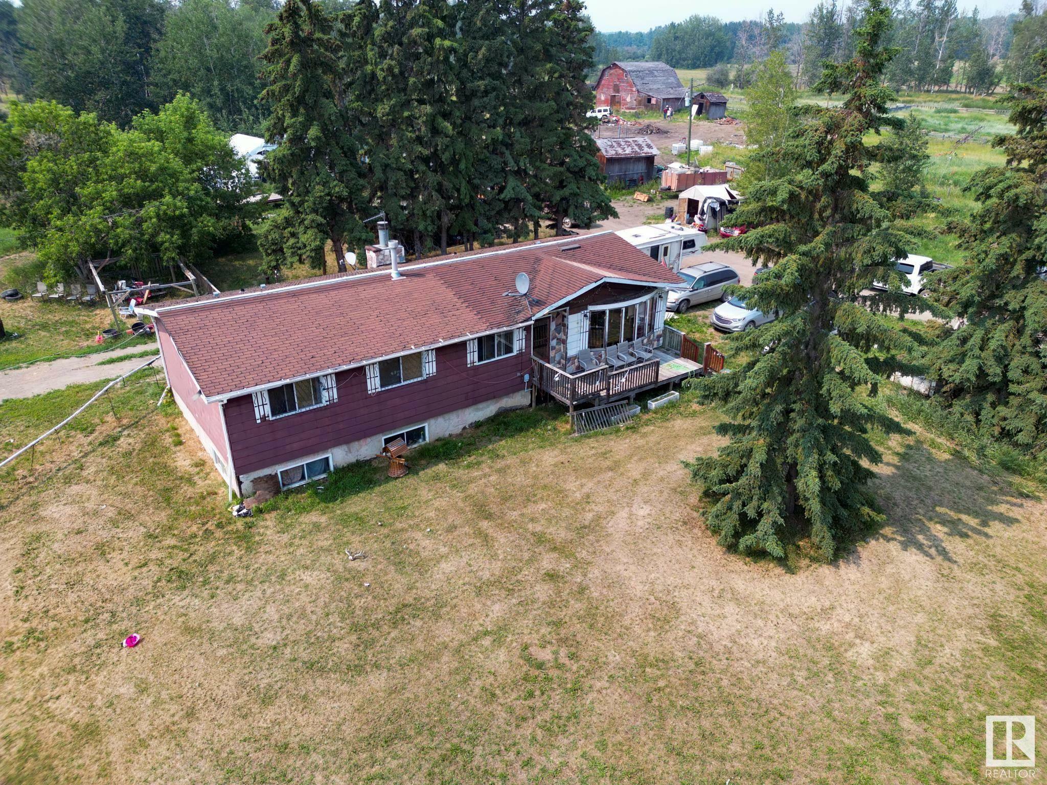 Property Photo:  56108 Range Road 22  AB T0E 1A0 