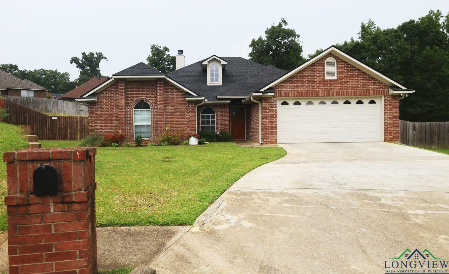 Property Photo:  3204 Oakleigh  TX 75604 