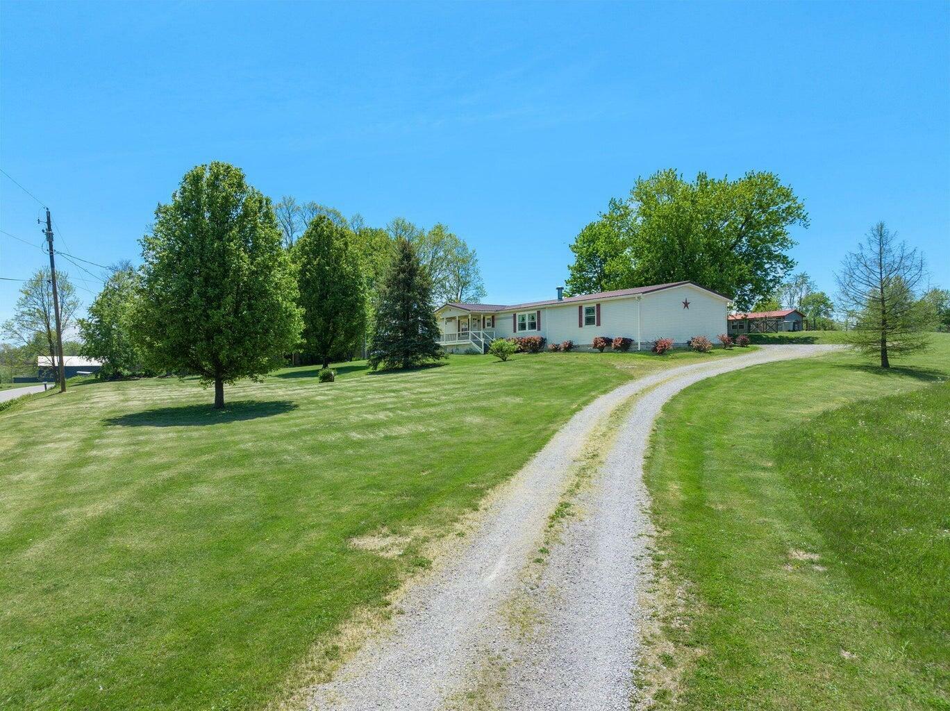 Property Photo: 1078 Graves Road KY 40379