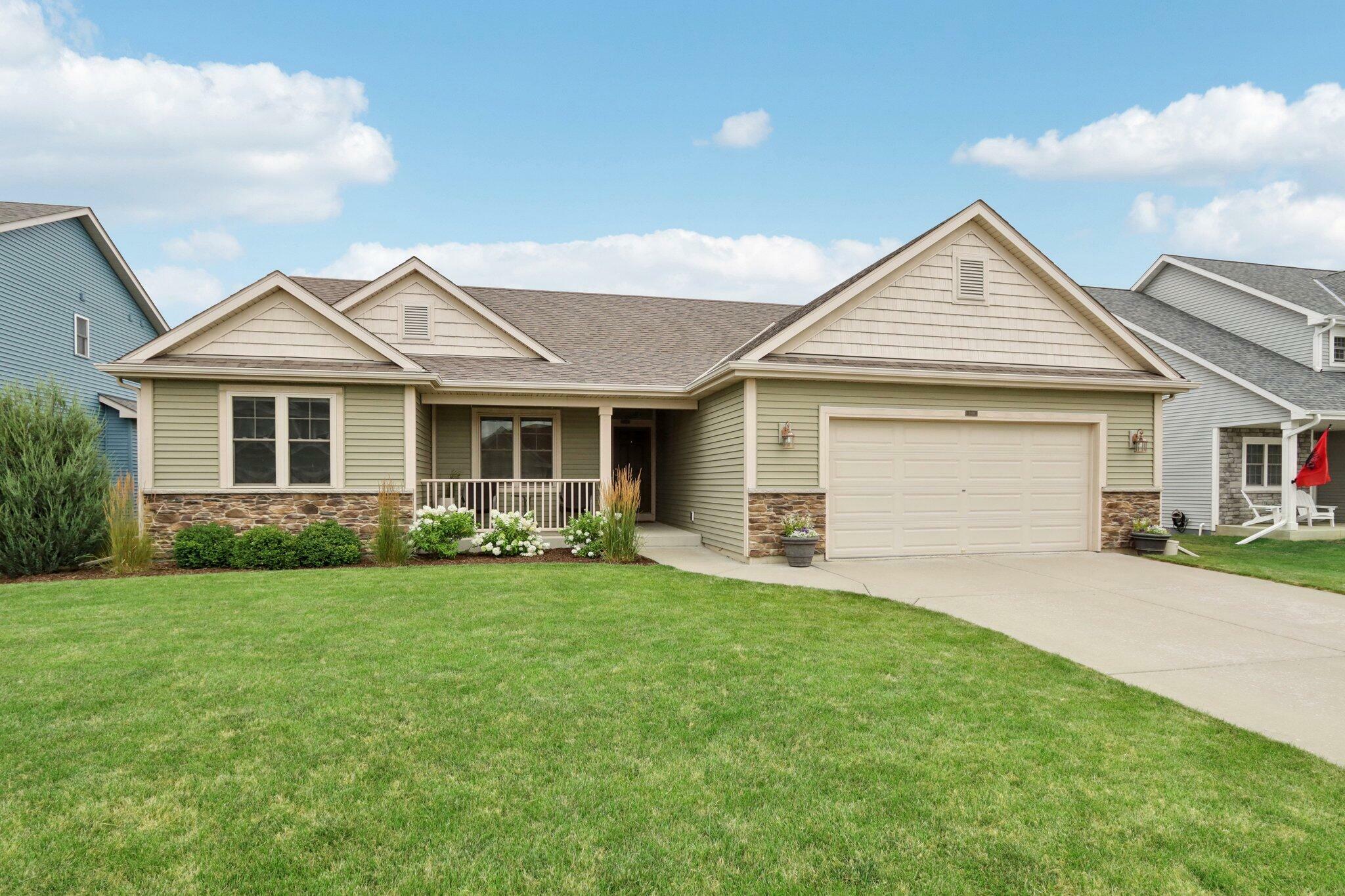 Property Photo:  3914 Wild Ginger Way  WI 53126 