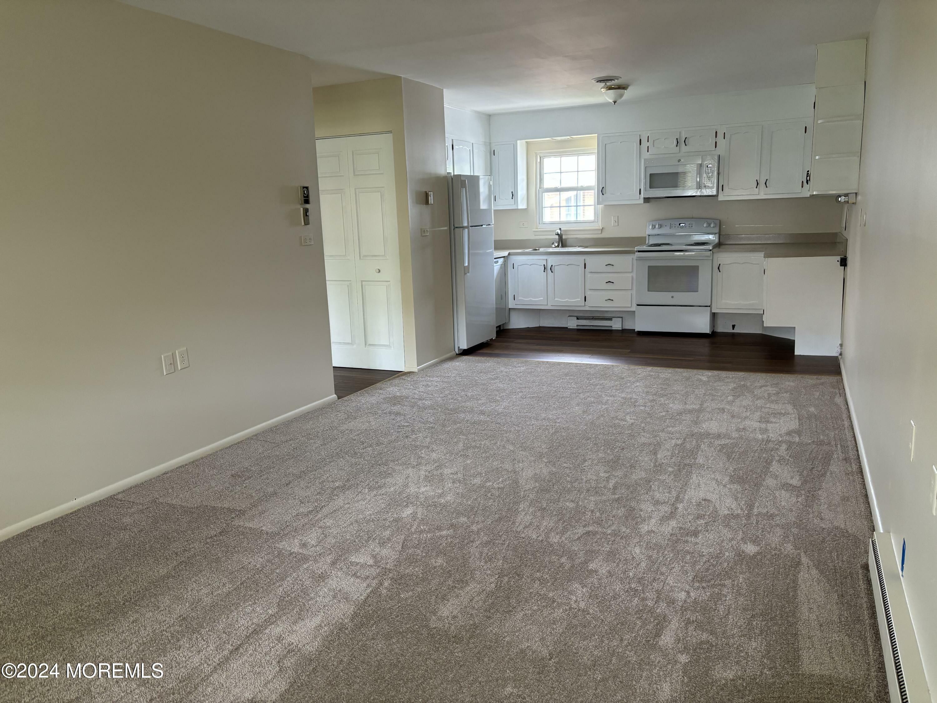 Property Photo:  38J Cambridge Court  NJ 08701 