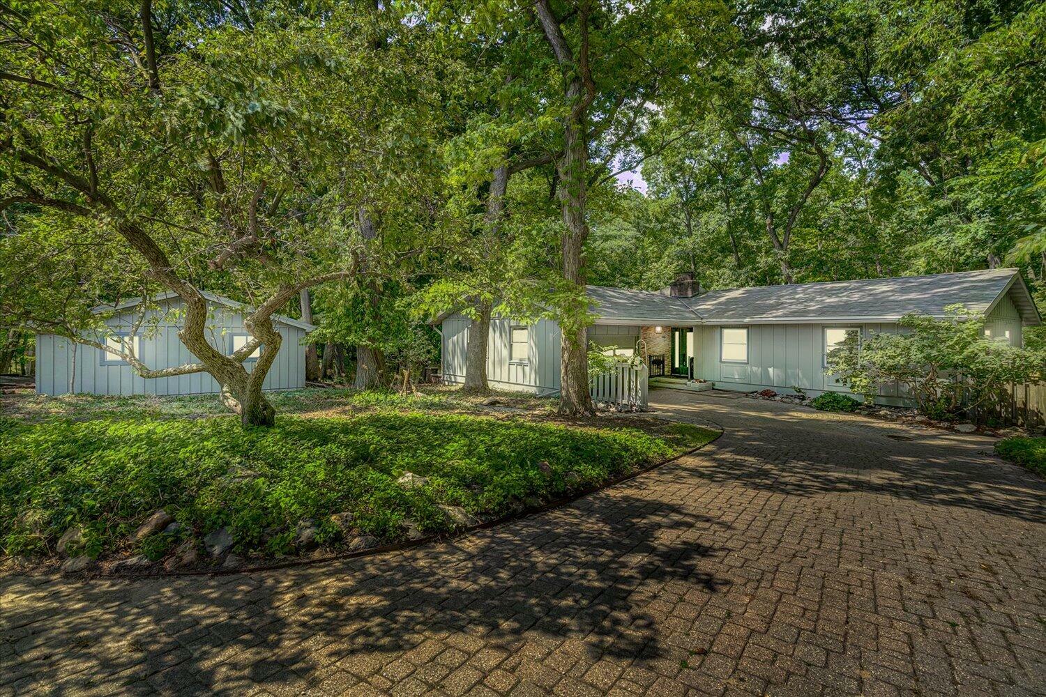 Property Photo:  6730 Oak Drive  MI 48875 