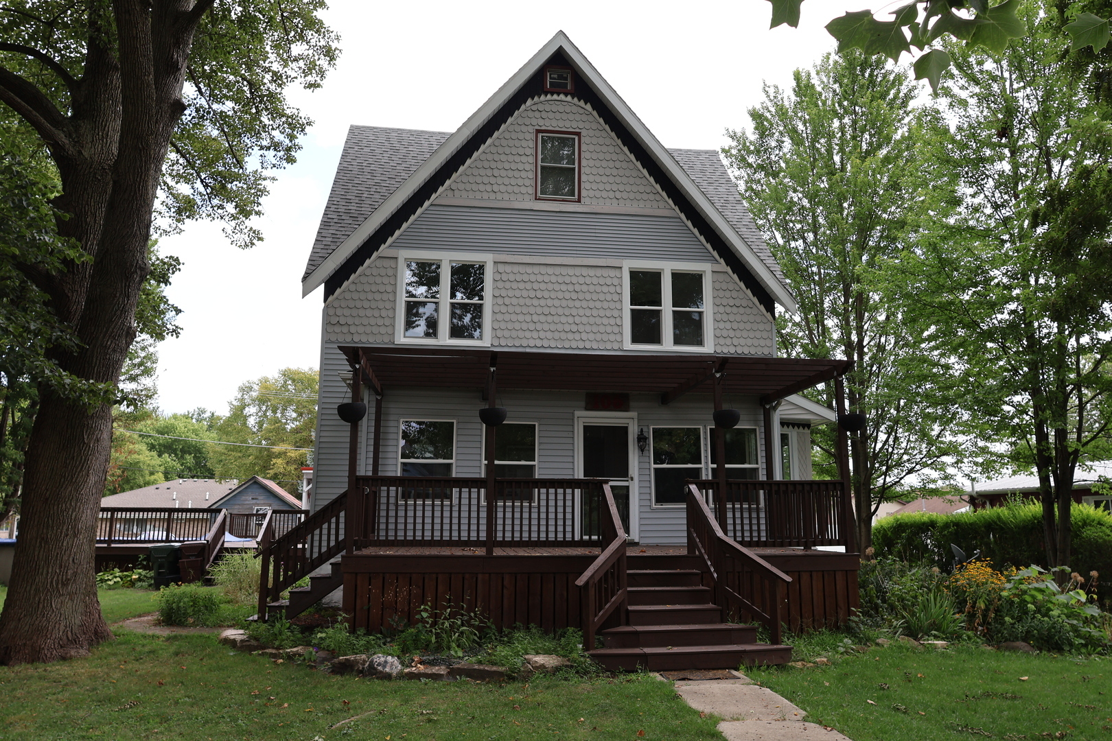 Property Photo:  106 N Center Street  IL 60424 