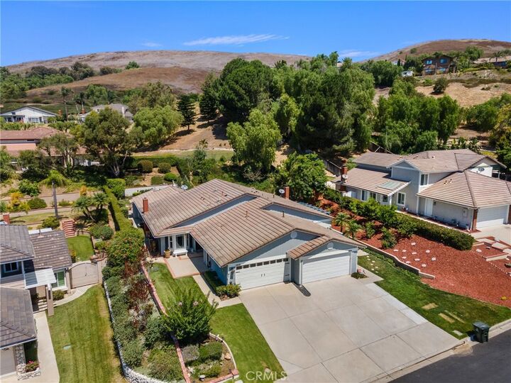 Property Photo:  3903 Ravenswood Drive  CA 92886 