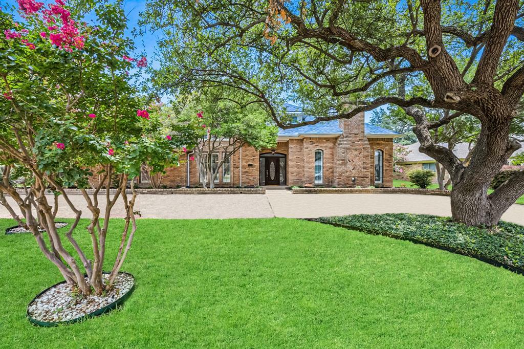 Property Photo:  17512 Spyglass Circle  TX 75287 