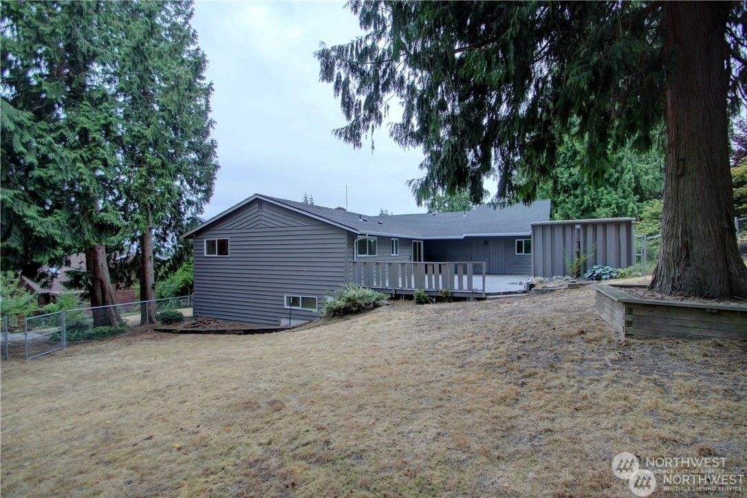 Property Photo:  19534 Ridgewood Drive  WA 98273 