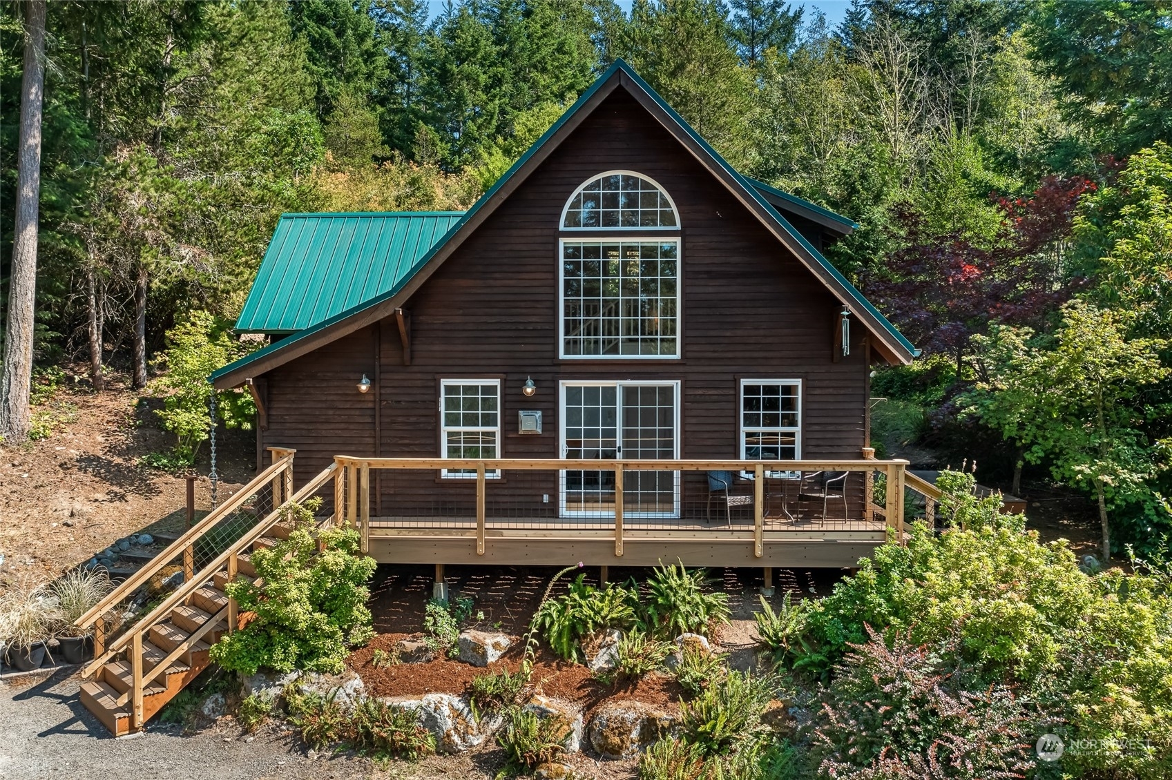 Property Photo:  425 Westcott Drive  WA 98250 