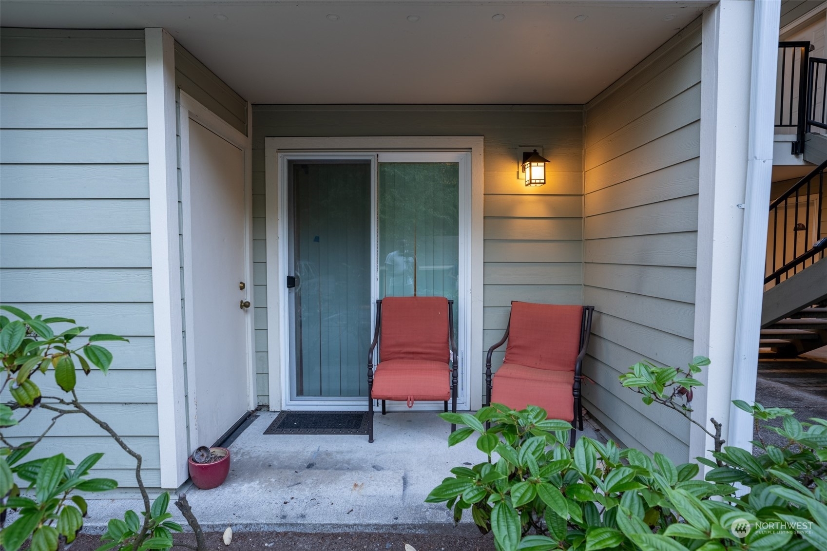 Property Photo:  6525 200th Street SW 101  WA 98036 