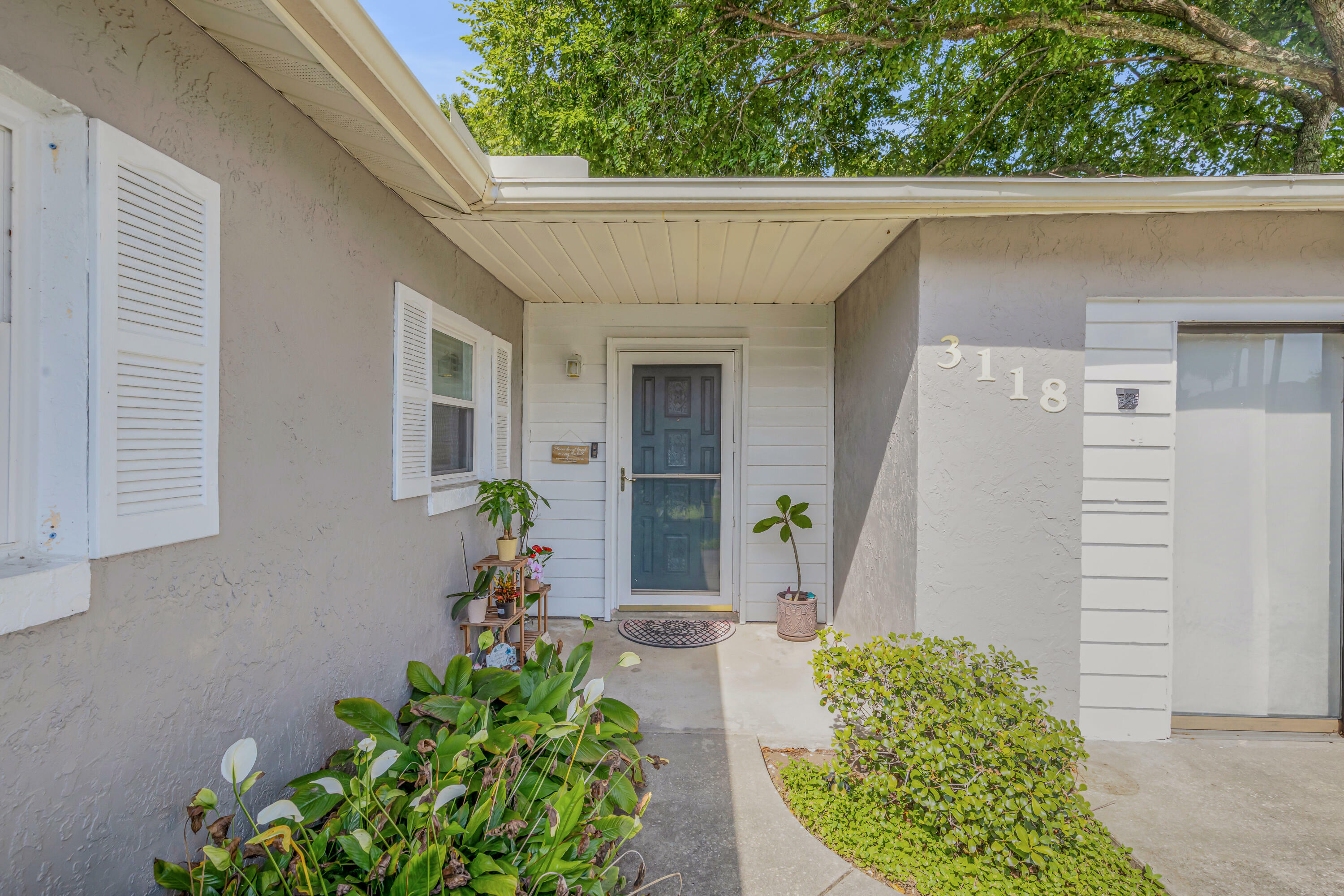 Property Photo:  3118 Willow Oak Drive  FL 32141 