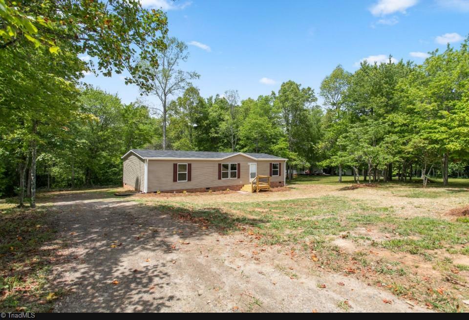 Property Photo:  2664 Nc Highway268  NC 27043 