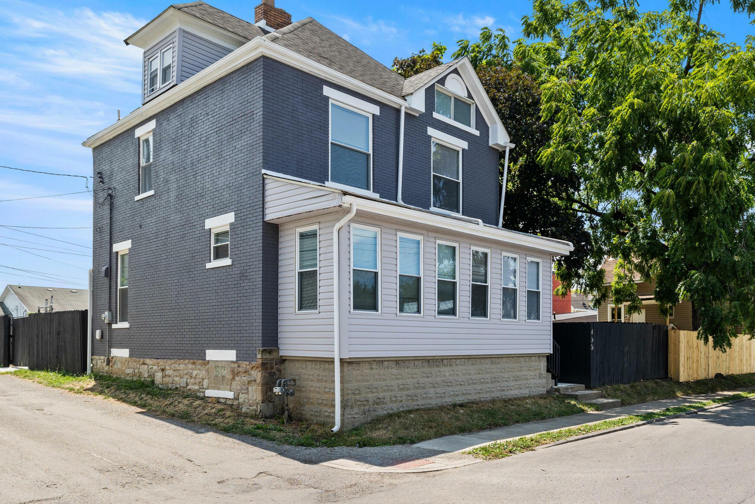 Property Photo:  465 Southwood Avenue  OH 43207 