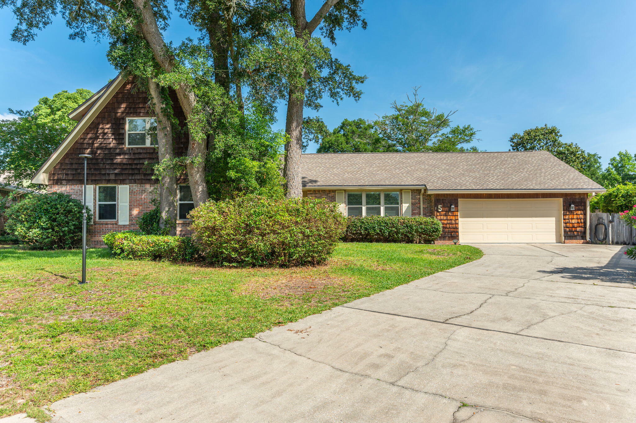 Property Photo:  5 Ipswich Circle  FL 32547 