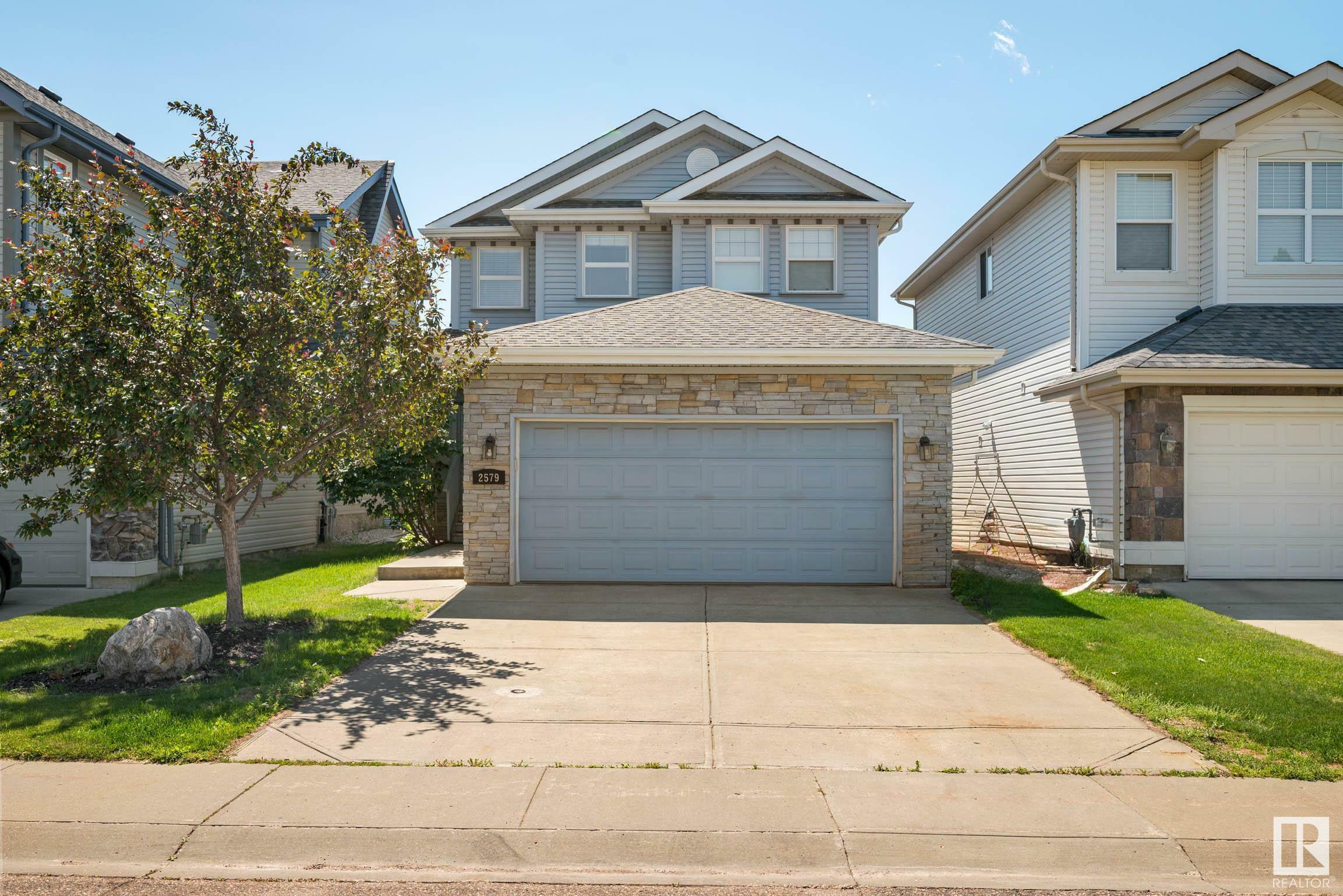 2579 Hanna Crescent NW  Edmonton AB T6R 3P7 photo