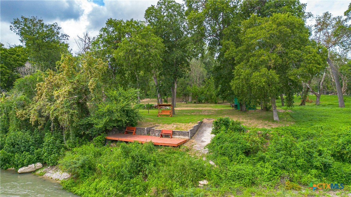 Property Photo:  131 Antelope Lane  TX 78155 