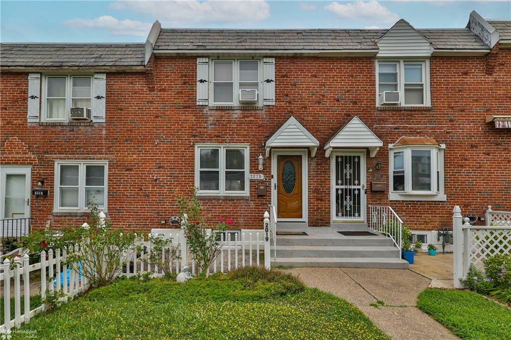 Property Photo:  2019 South Delaware Street  PA 18103 