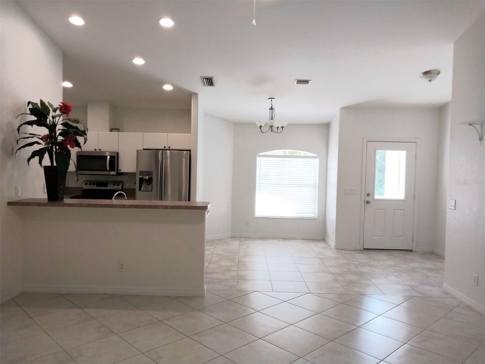 Property Photo:  1674 Kew Gardens Avenue  FL 34286 