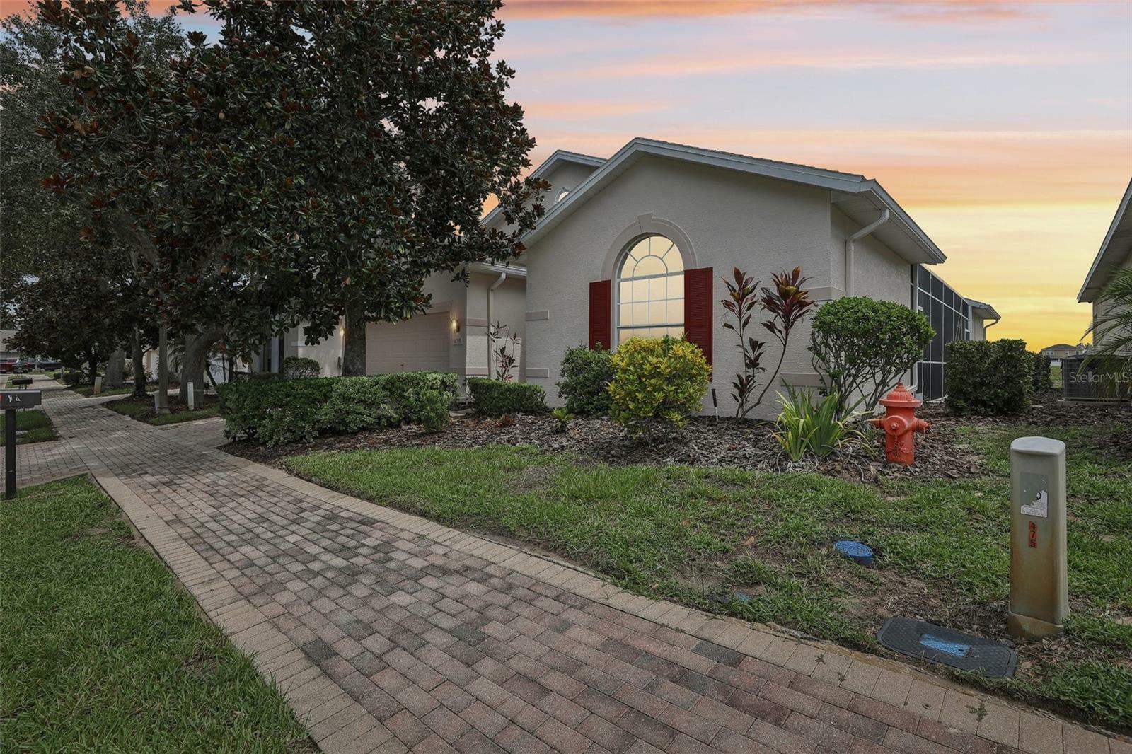 Property Photo:  475 Windsor Place  FL 33896 