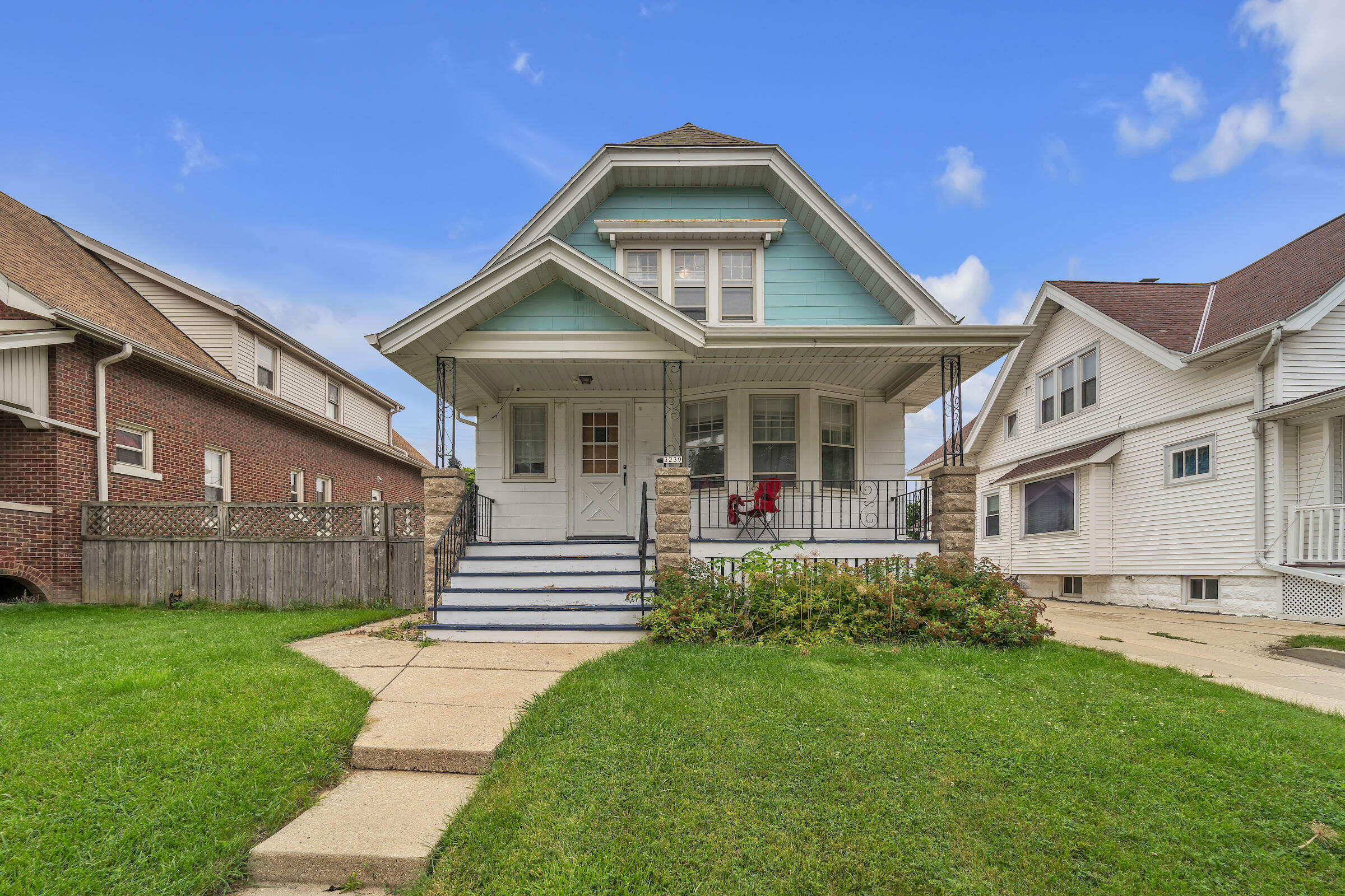 Property Photo:  3239 S 9th St  WI 53215 