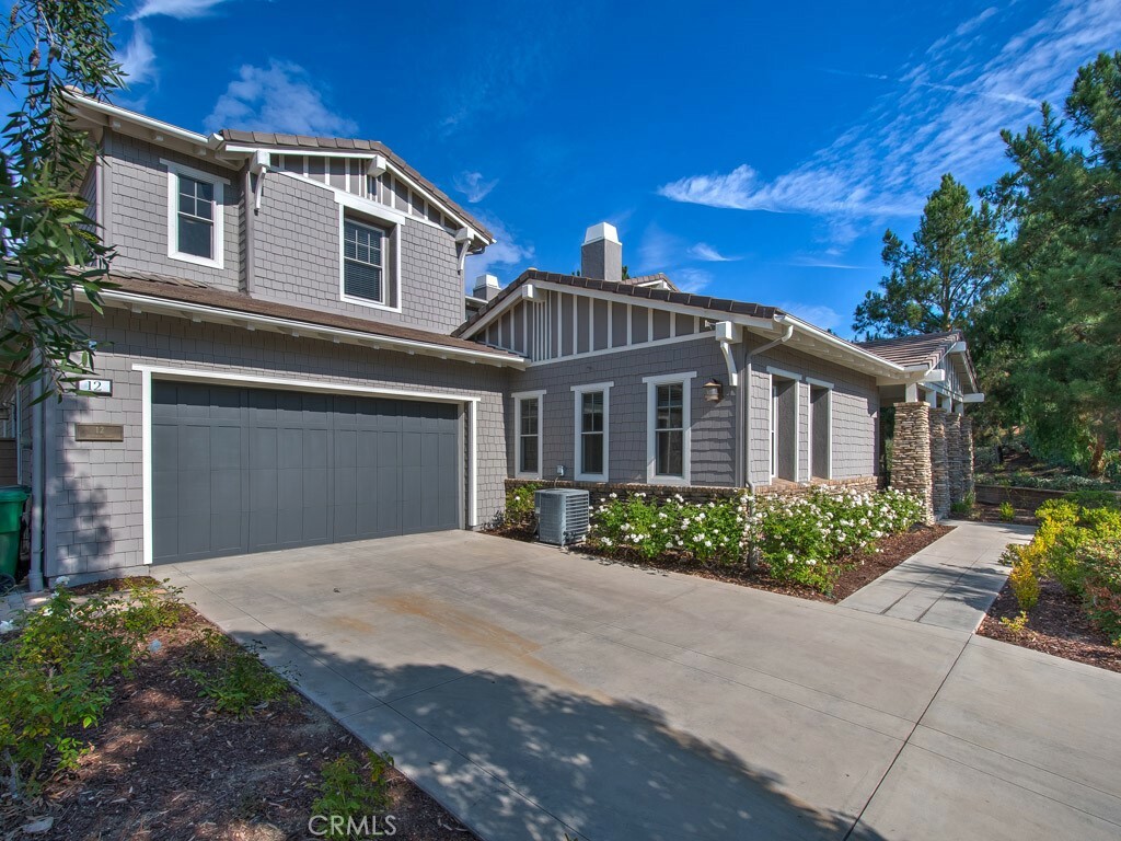 Property Photo: 12 Pistoria CA 92694
