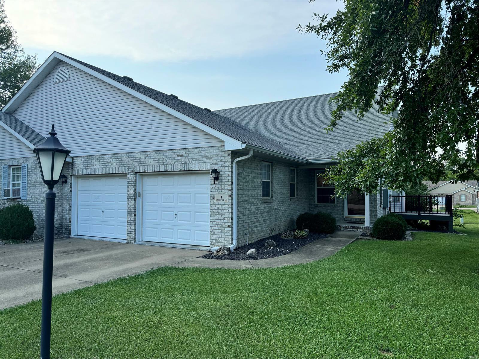 Property Photo:  1 Crabapple Lane  IL 62034 