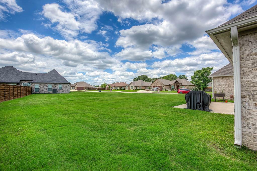 Property Photo:  2113 Kelton Drive  TX 75482 