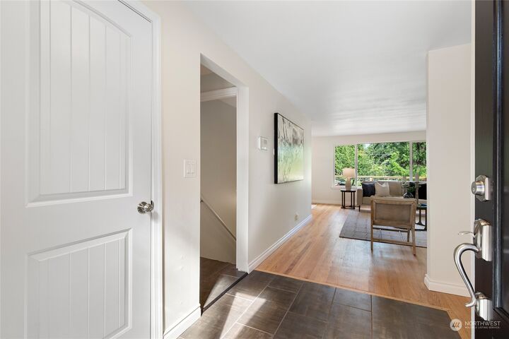 Property Photo:  15532 11th Avenue NE  WA 98155 