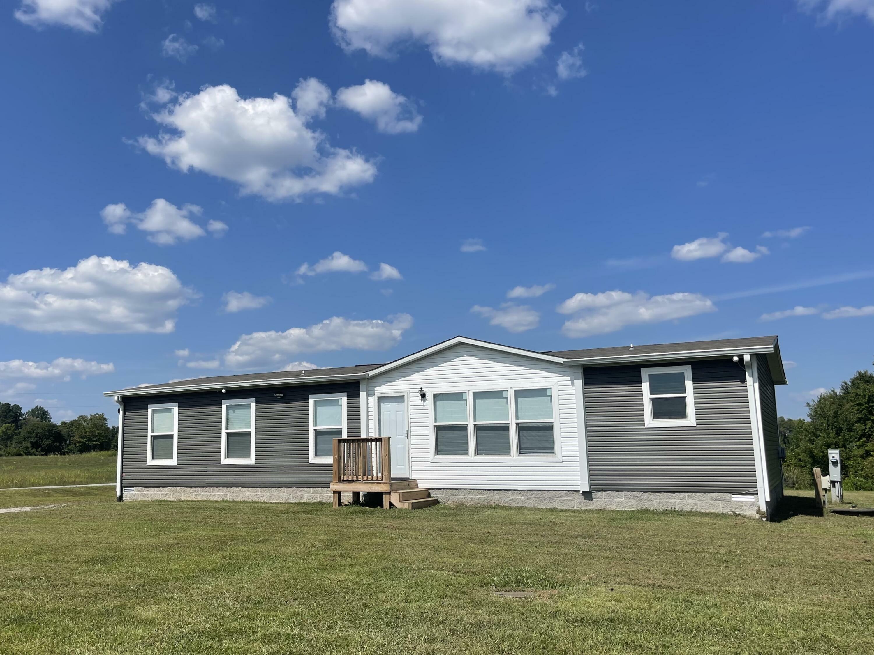 Property Photo:  23 Driftwood Drive  KY 42642 