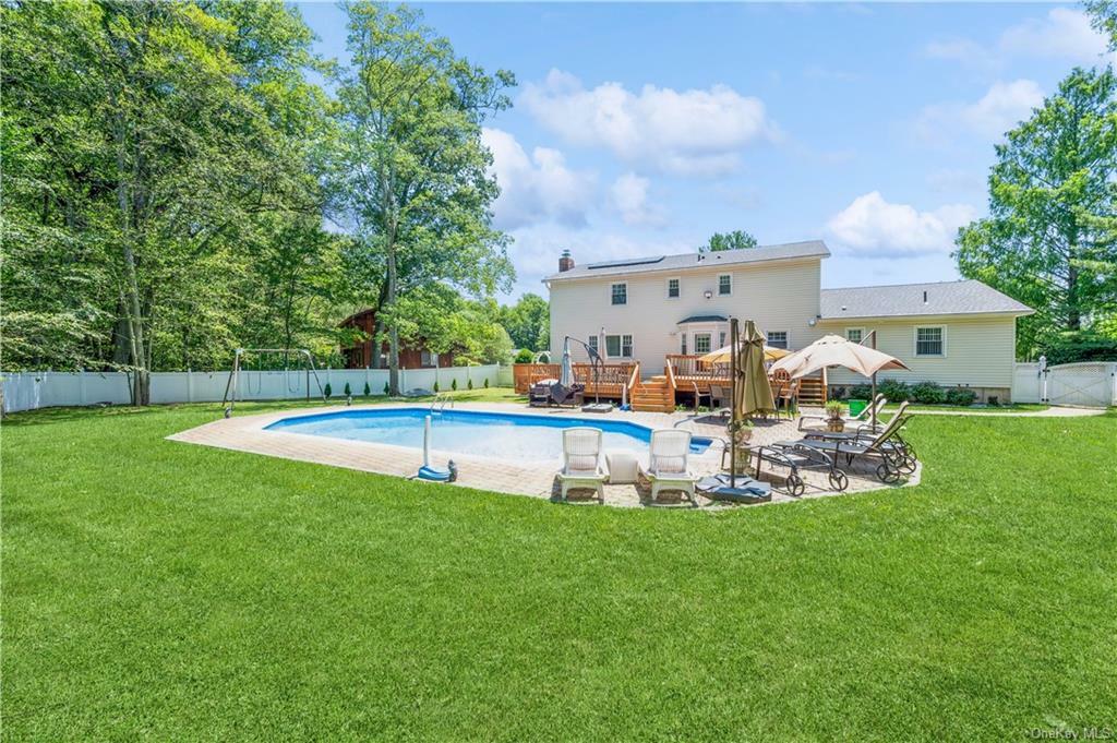 Property Photo:  31 Brookline Way  NY 10956 