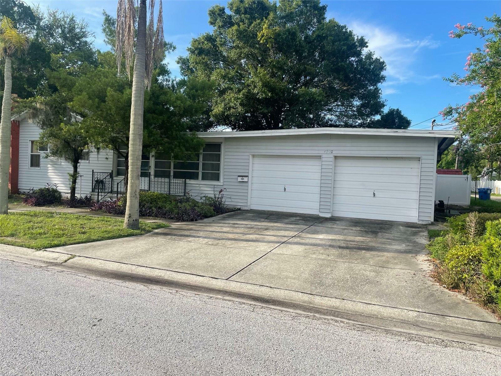 Property Photo:  4900 29th Avenue N  FL 33710 