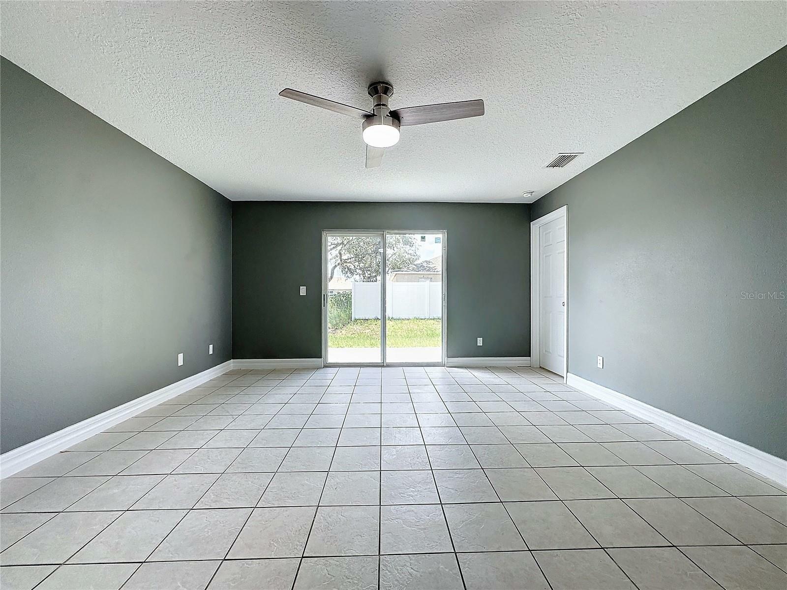 Property Photo:  482 Danube Dr  FL 34759 