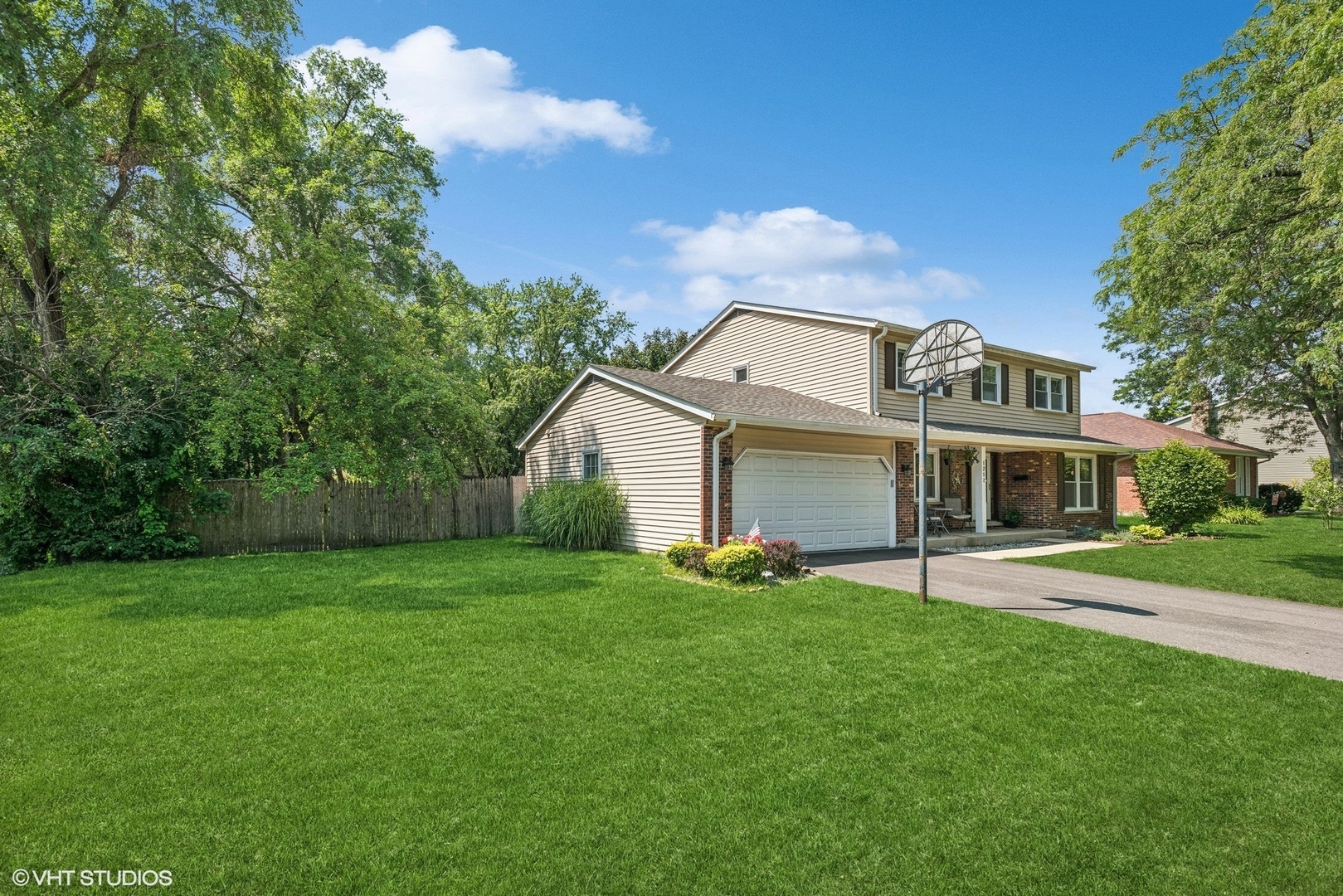 Property Photo:  1252 Elizabeth Avenue  IL 60540 