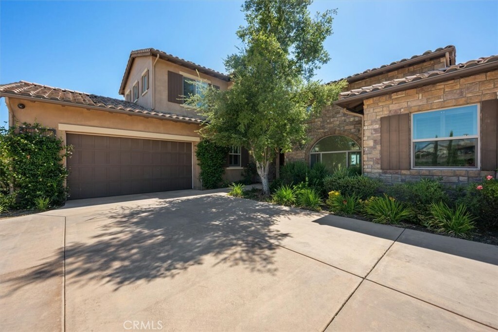 Property Photo:  41904 Knoll Vista Lane  CA 92592 